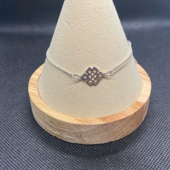 🩶ALEX AND ANI🩶Endless Knot Pull Chain Bracelet in Sterling Silver/NWOT - Picture 2 of 8